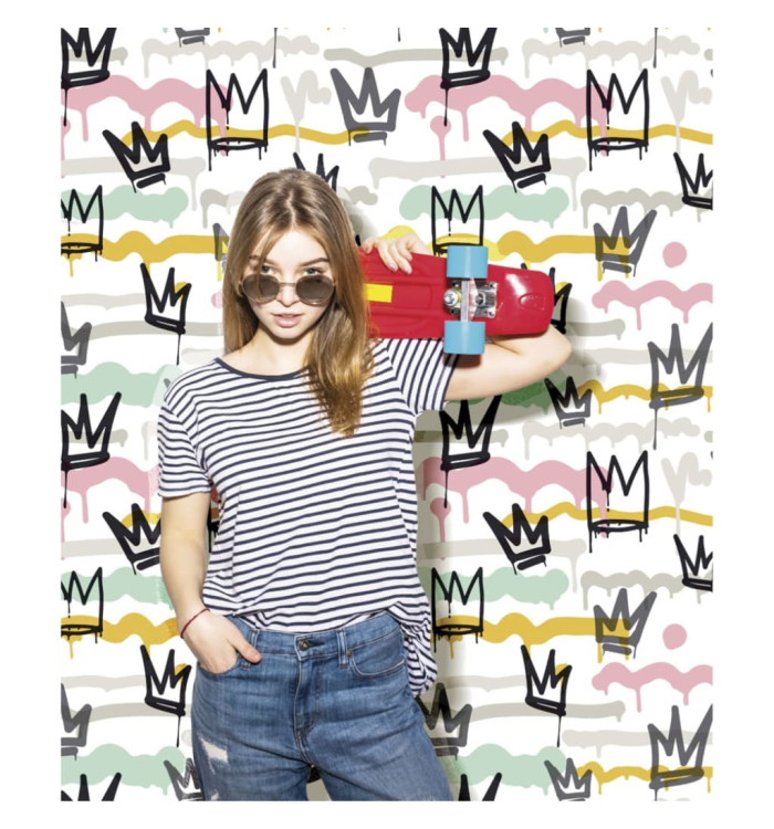 Noordwand Papier peint Friends et Coffee Sith Graffity and Crowns | Mobilier & Déco