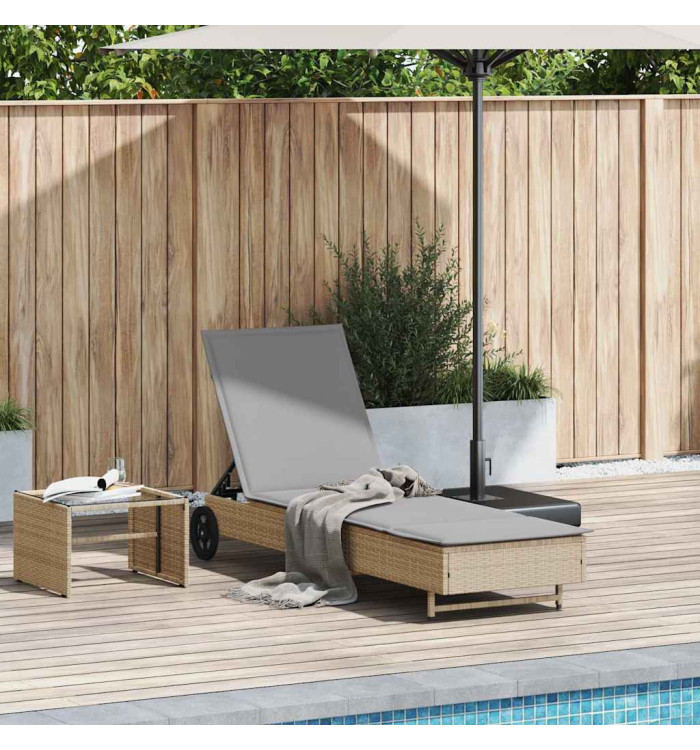 Chaise longue avec roues et coussin beige résine tressée | Mobilier & Déco
