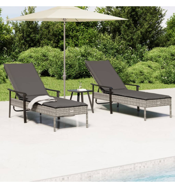 Chaises longues lot de 2 avec table et coussins gris poly rotin | Mobilier & Déco